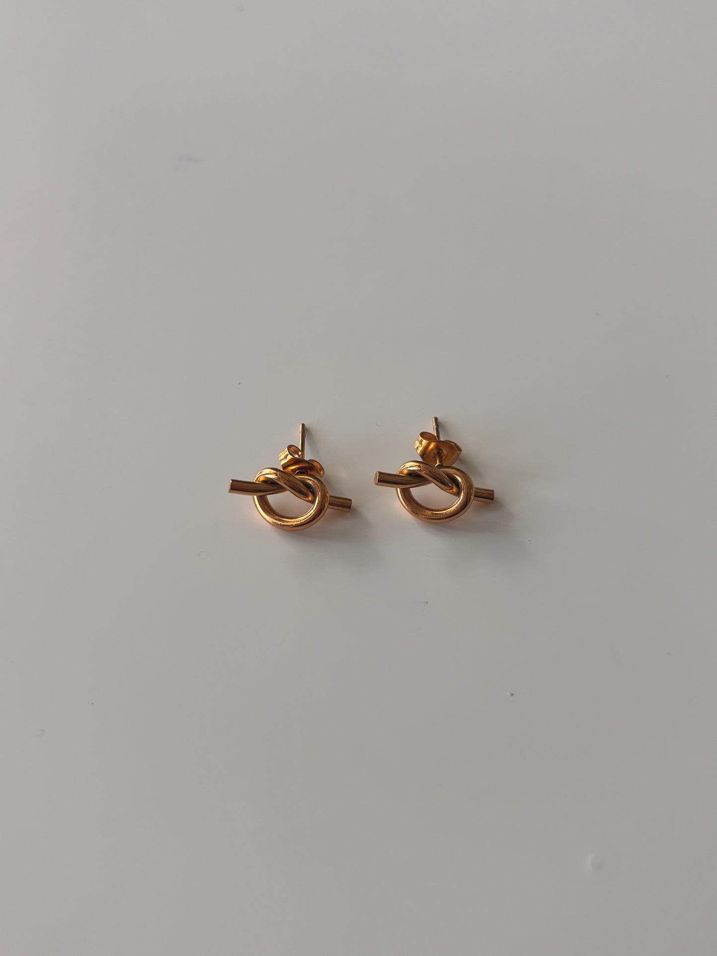 Rue Studs