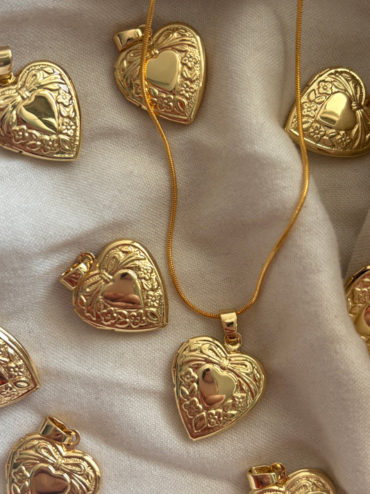 Lady Love Locket Necklace